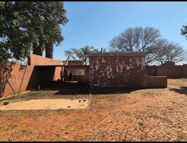 FARM FOR SALE IN DE WILDT